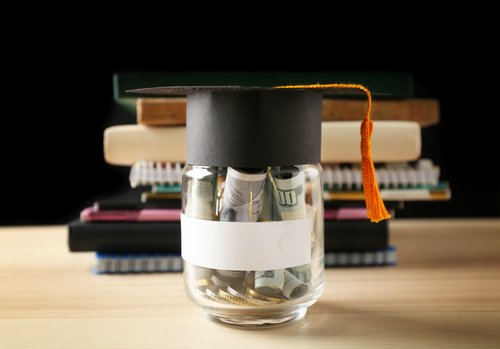 7 Money Saving Tips for College Students