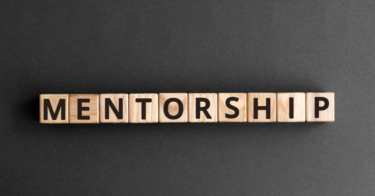 The Role of Mentorship in IAS Coaching Centers in Delhi