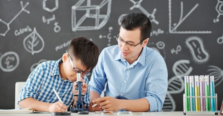 why you should hire science tutor